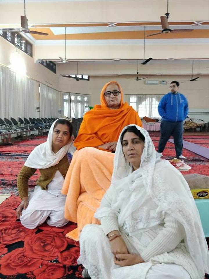 Nakur Wale Baba Ji — sacred moment at the Nakur ashram