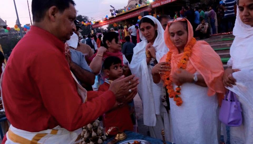 Nakur Wale Baba Ji — sacred moment at the Nakur ashram