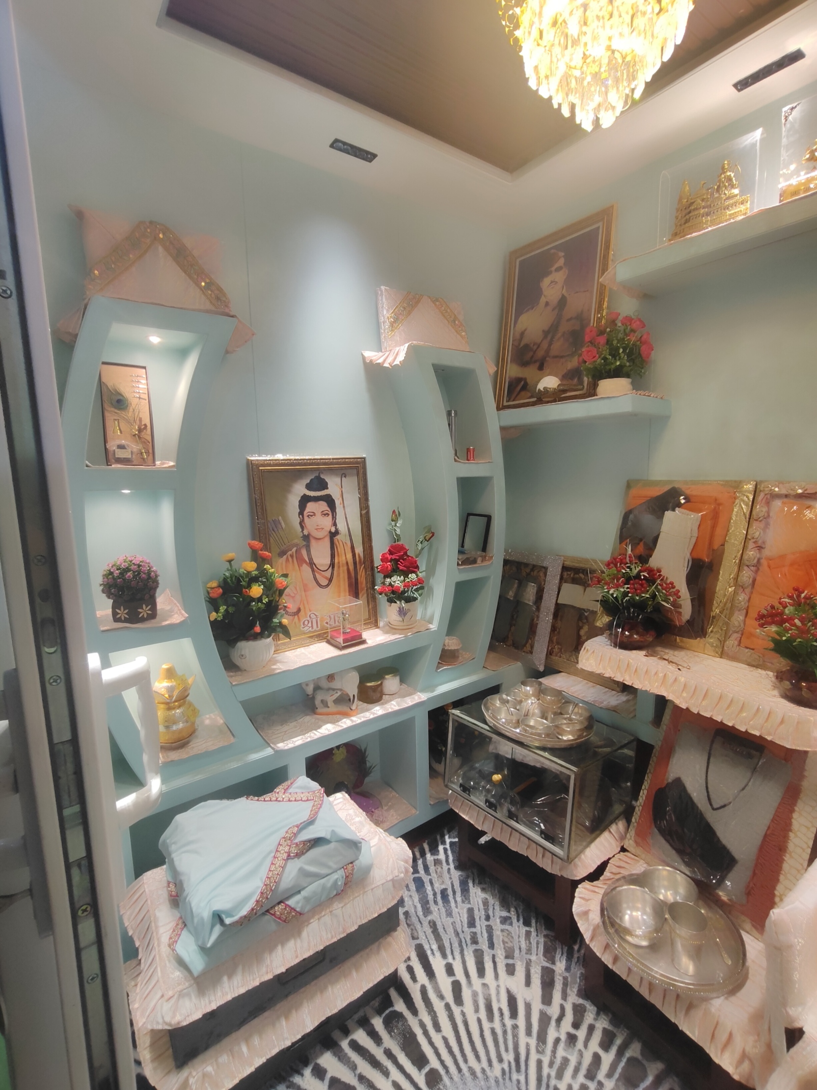 Nakur Wale Baba Ji — sacred moment at the Nakur ashram