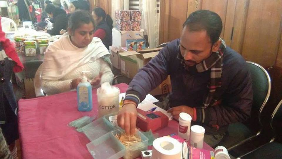 Nakur Wale Baba Ji — sacred moment at the Nakur ashram