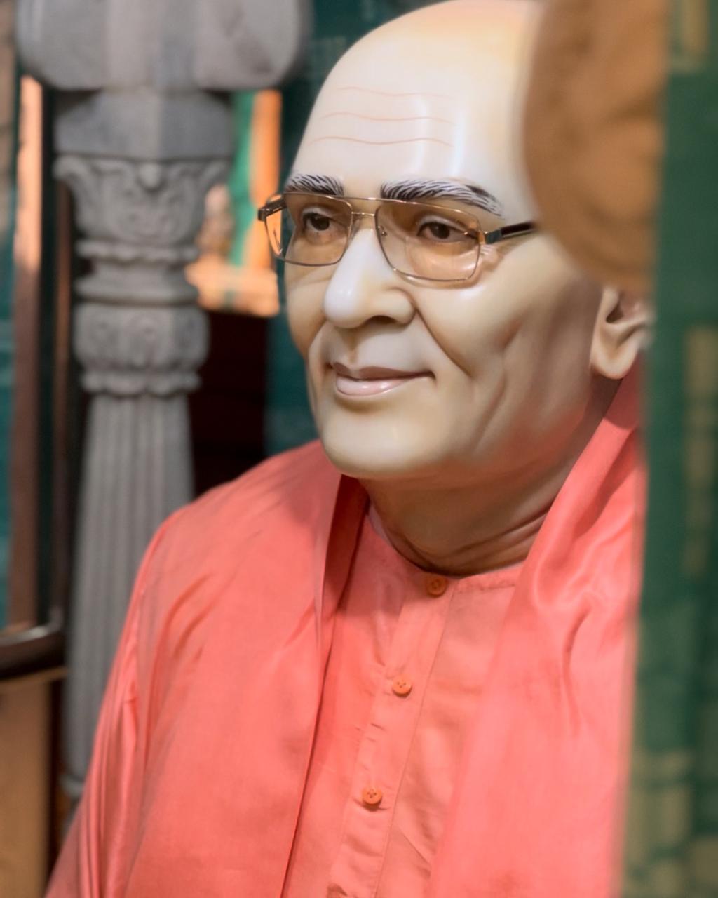 Nakur Wale Baba Ji — sacred moment at the Nakur ashram