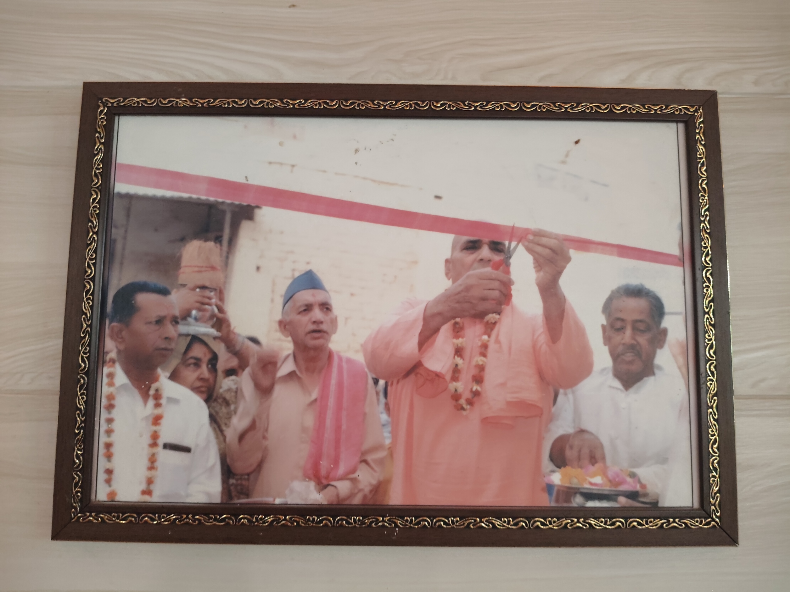 Nakur Wale Baba Ji — sacred moment at the Nakur ashram